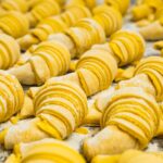 Croissant simples em massa ultracongelado